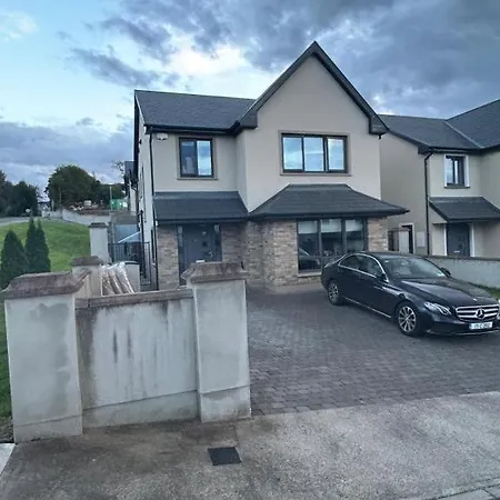 Séjour chez l'habitant 1 Luxurious In Family *