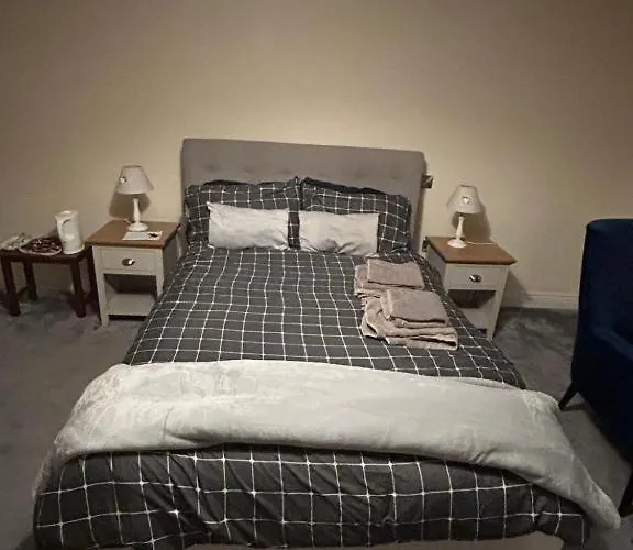 1 Luxurious In Family *