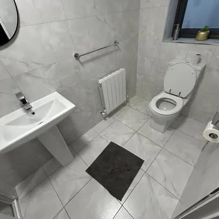 1 Luxurious In Family *