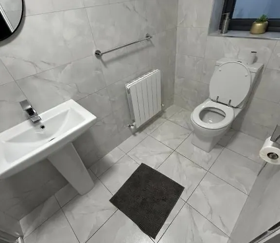 1 Luxurious In Family *